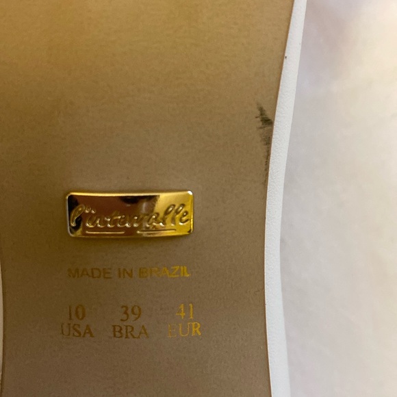 - L' intervalle leather 4.5” high heal cream colour shoes size 10. - Picture 7 of 8